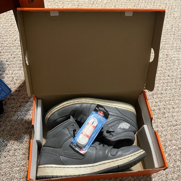Jordan 1 mid cool grey - Picture 9 of 9
